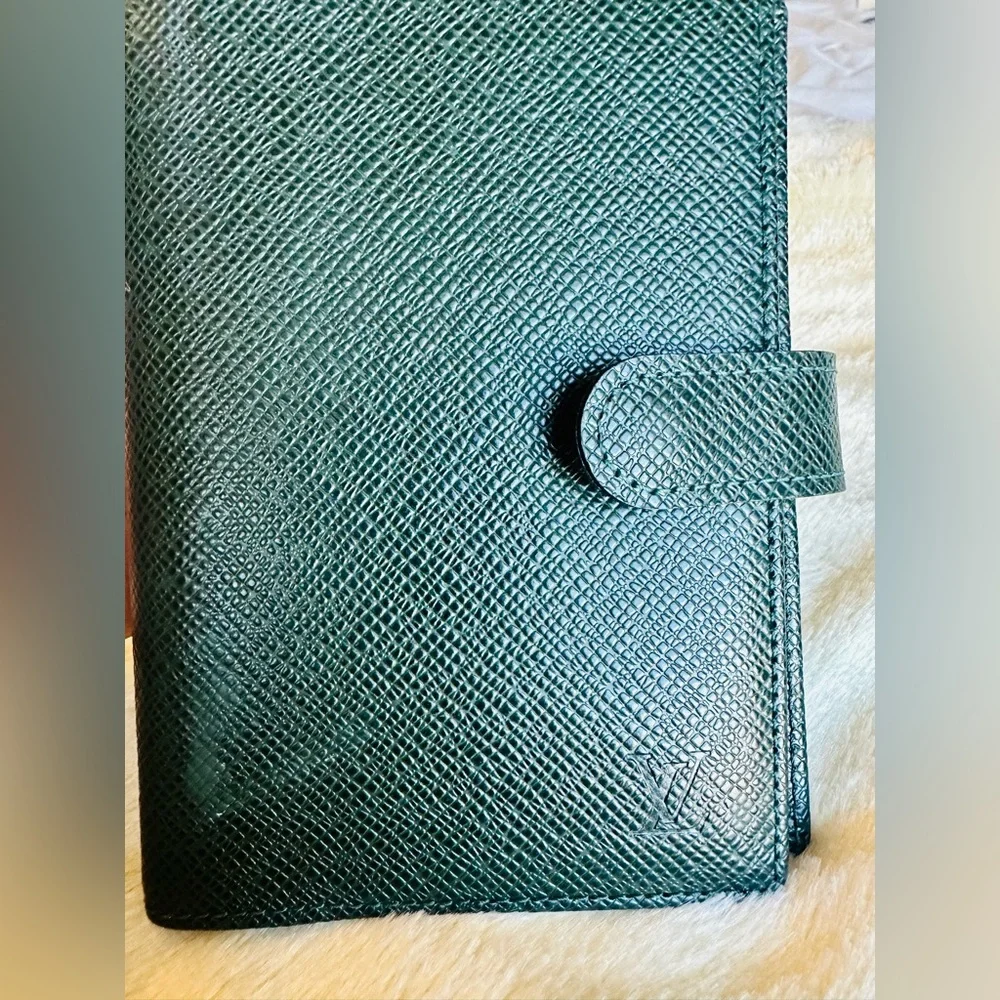 Louis Vuitton Agenda PM Green Taiga Leather